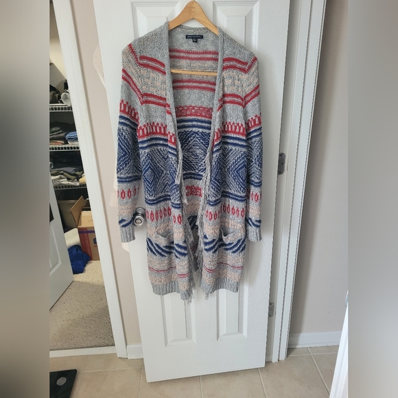 American Eagle Cardigan - Picture 1 of 3